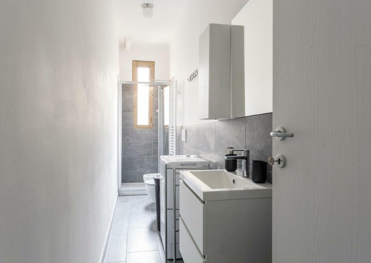 Comfortable Family Group Apartment Via Paruta 밀라노 외부 사진